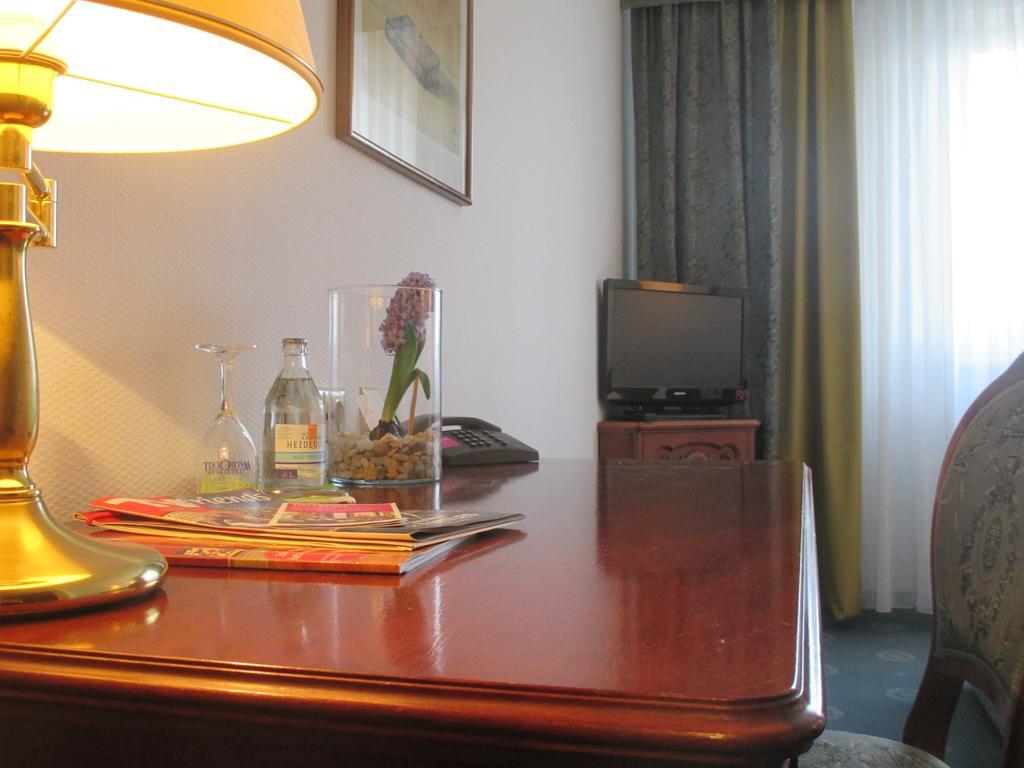 Adler Golf-& Tagungshotel Harth-Poellnitz Kültér fotó