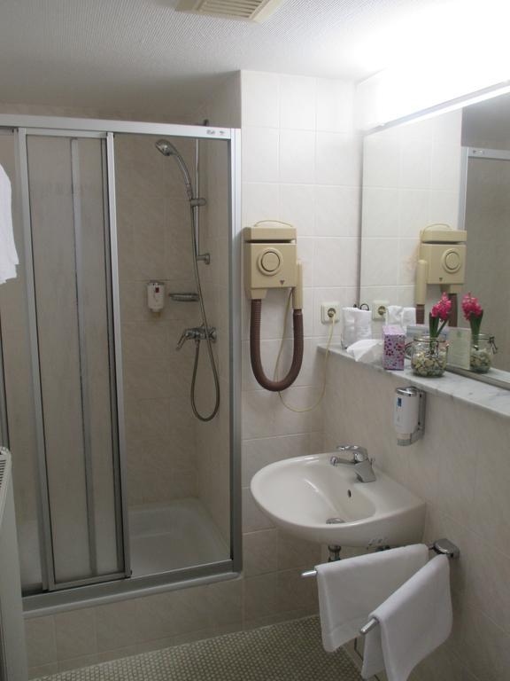 Adler Golf-& Tagungshotel Harth-Poellnitz Kültér fotó