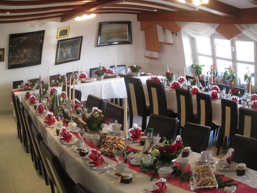 Adler Golf-& Tagungshotel Harth-Poellnitz Kültér fotó